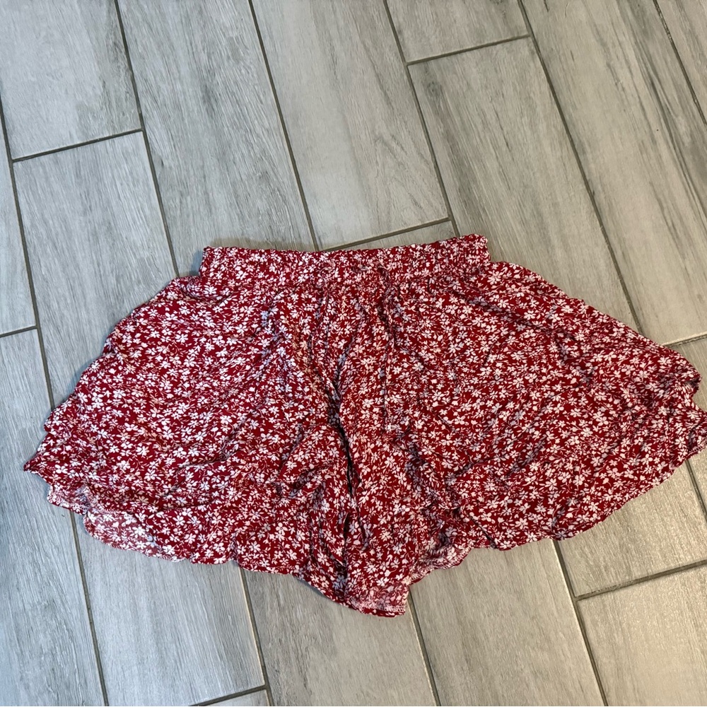 Universal Thread Red Floral Blouse
